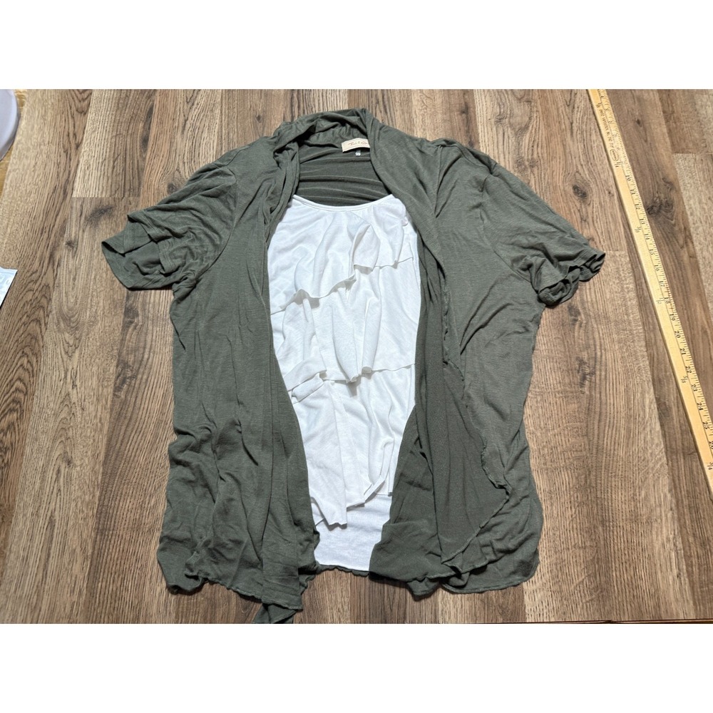 Front of Closet Shirt Women's 2X Green White Built in Tank Top Ruffle Sleeve